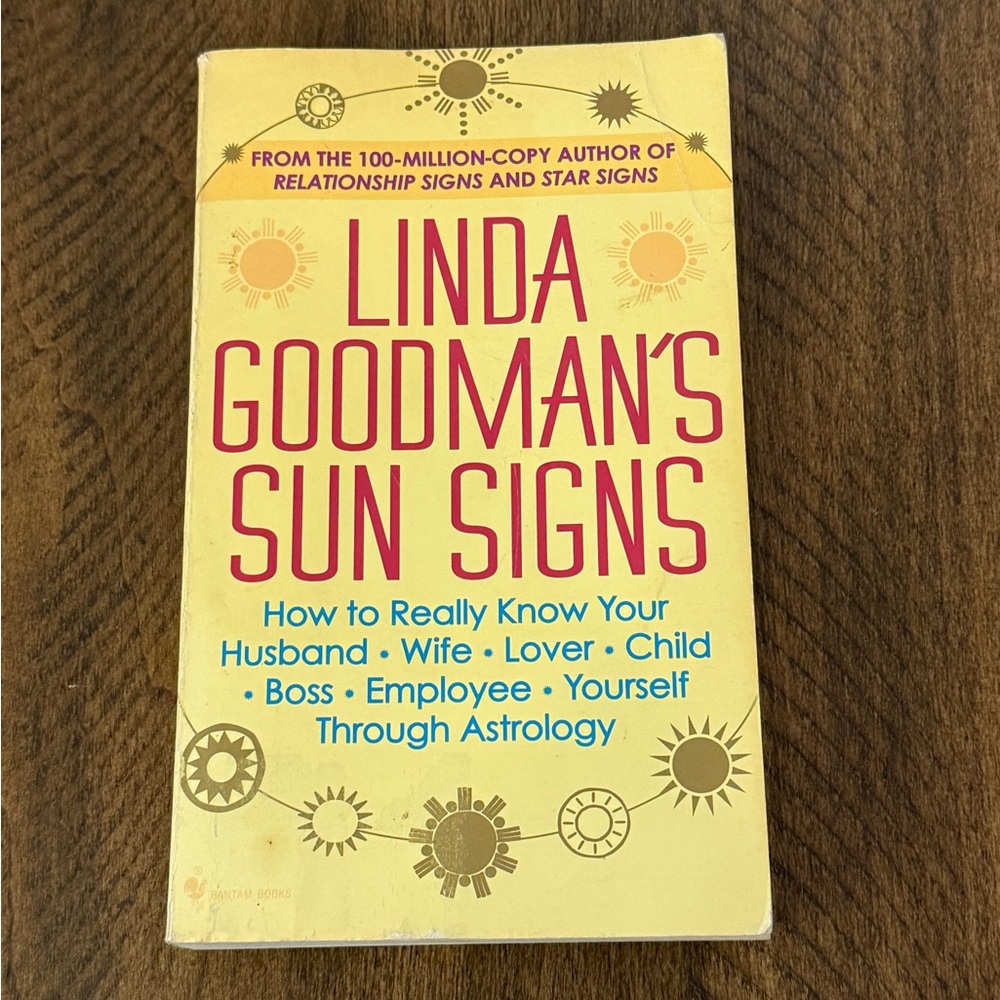 Linda Goodman’s ‘Sun Signs’ Vintage Astrology Paperback Book 1968